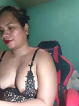 lexilicious_69 on StripChat