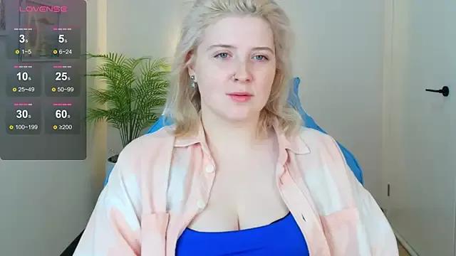 Pasion_Luna_ from StripChat is Freechat